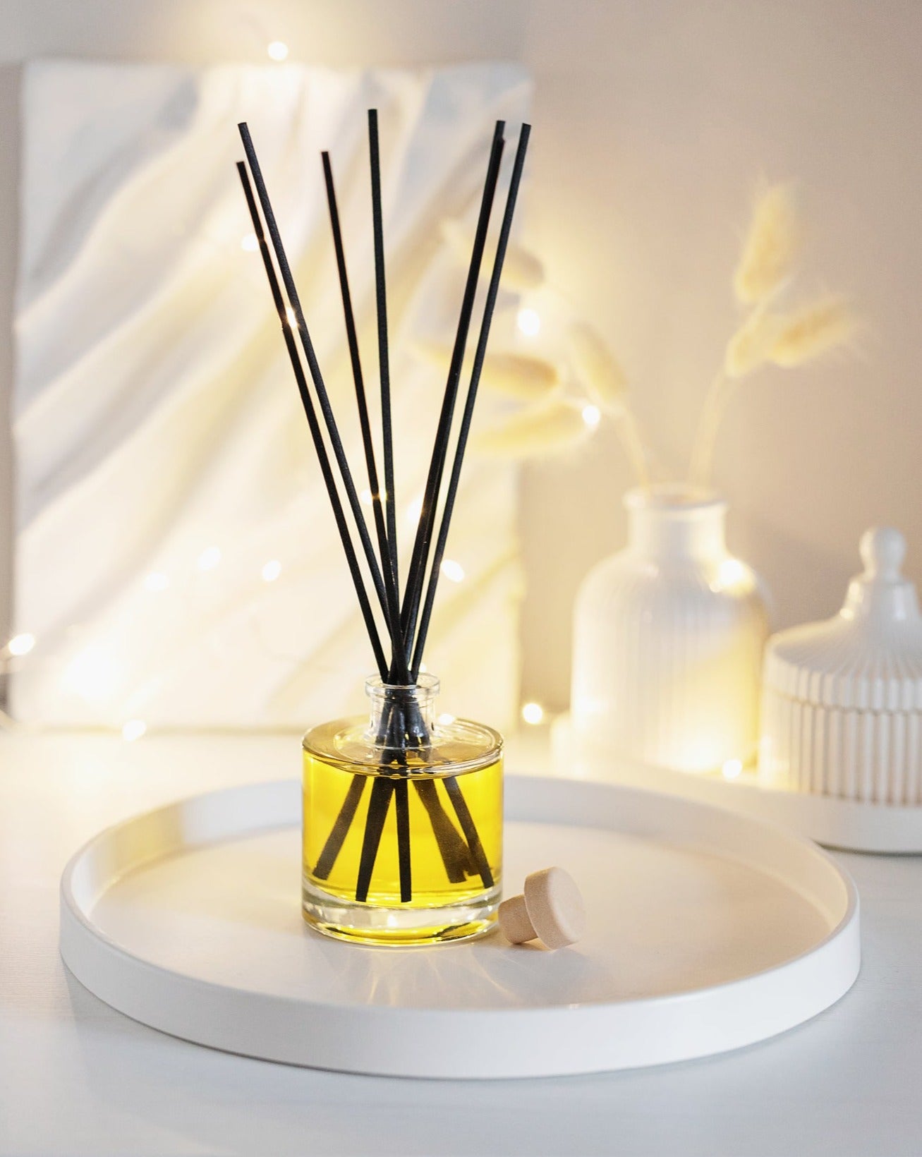 Elegant Home Reed Diffuser in Glass Bottle – Enchanting Aromas for Every Space