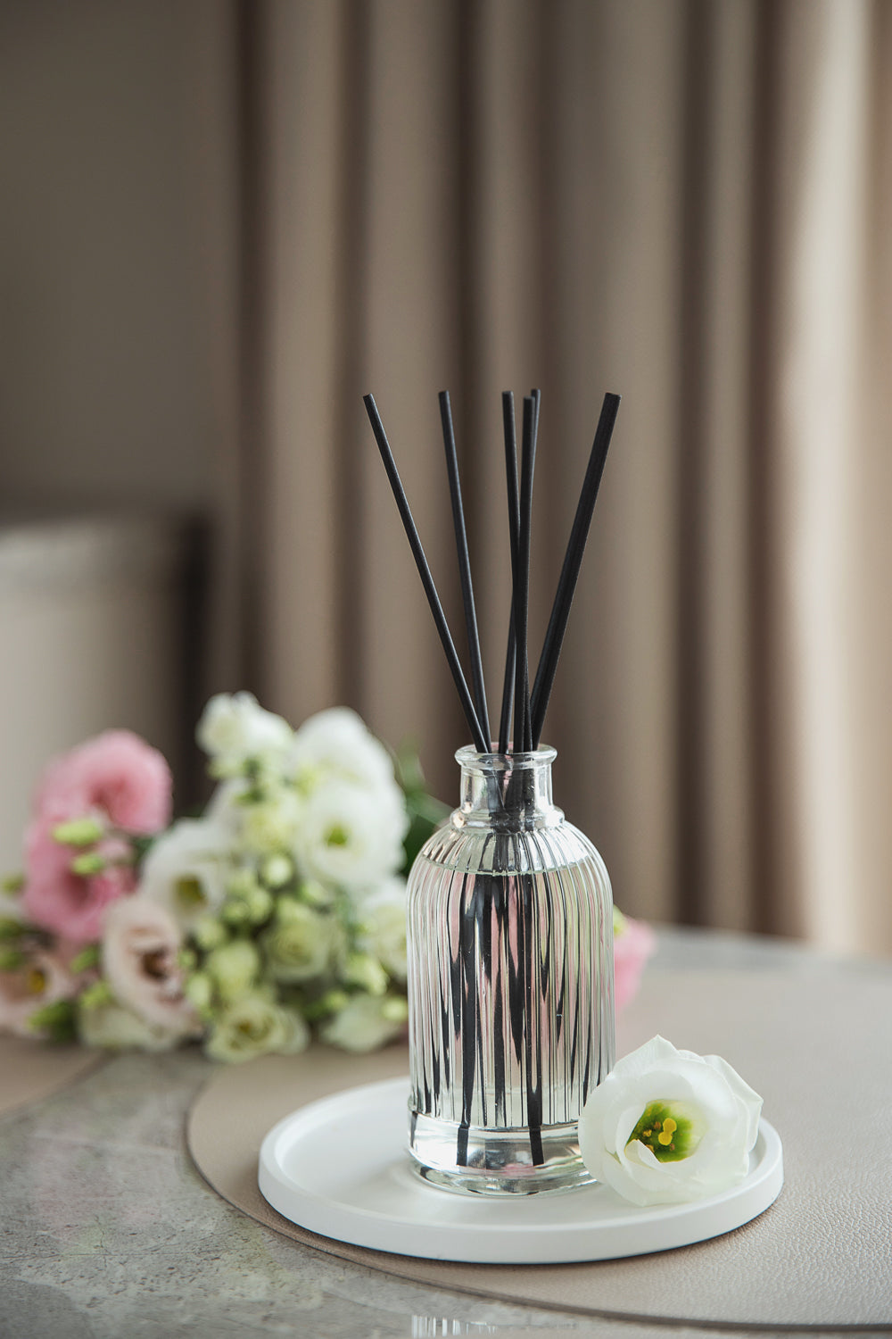 Reed Diffuser 200ml with 8 Sticks – Long-Lasting Home Fragrance