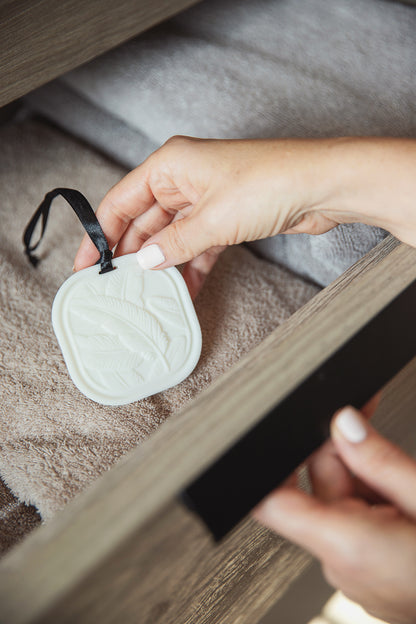 Solid Scented Wax Sachet – Long-Lasting Air Freshener for Closets, Drawers & Small Spaces | Home Fragrance