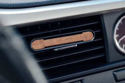 Car Air Freshener Set – Metal Holder with Engraved Wooden Plate, 2 Scented Sticks and 10 ml Fragrance Oil