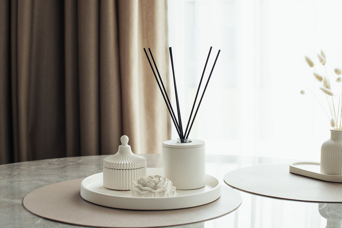 Luxury Home Fragrance Gift Set - Candle, Large Round Tray and Gypsum Peony Blossom