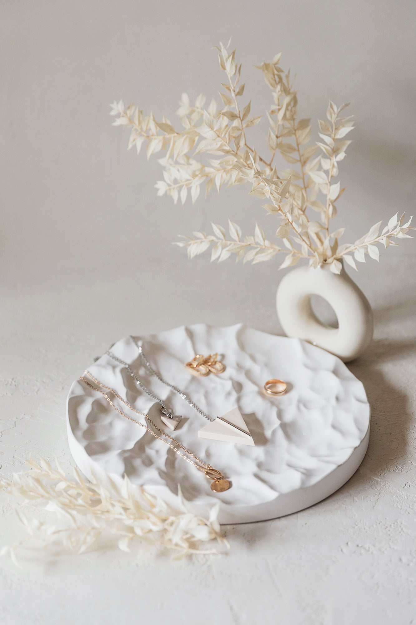 White Gypsum Jewelry Tray with Mountain Relief