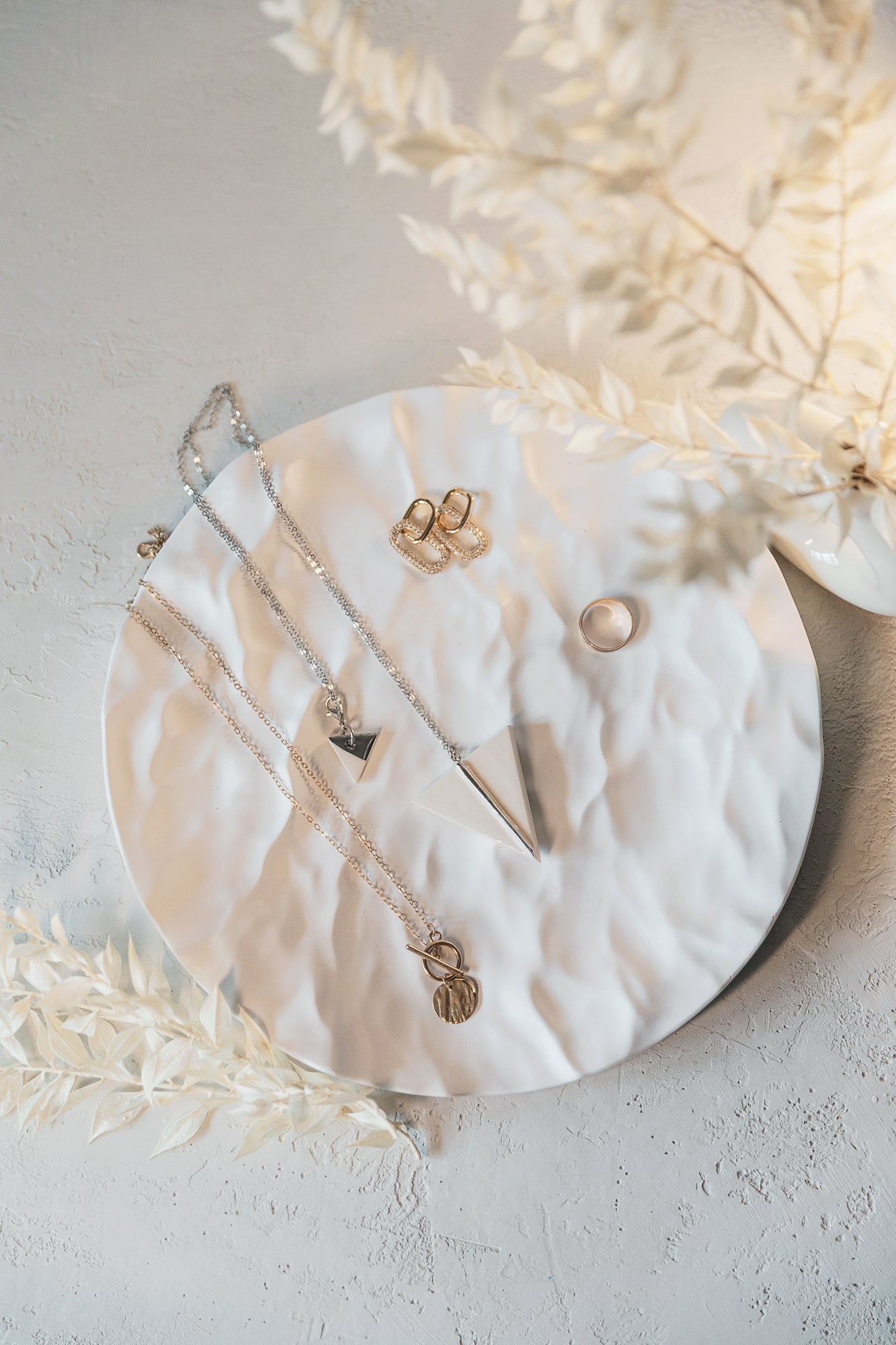 White Gypsum Jewelry Tray with Mountain Relief