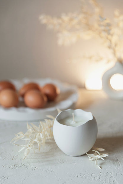 Handmade Candle in Gypsum Container – Coconut Wax, Cotton Wick, 14h Burn Time – Minimalist Home Decor Gift