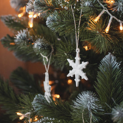 Snowflake Ornament Elegant Christmas Tree Decoration & Thoughtful Gift Idea (Set of 8)