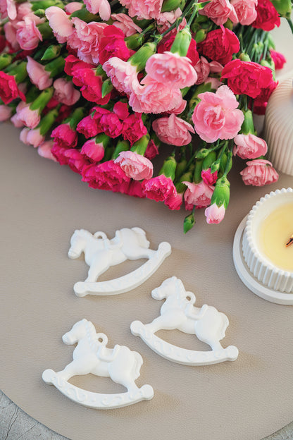 Horse Ornament – Christmas Tree Decoration Thank You Gift or Christening Invitation - Engravable Gypsum decor element - Pack of 6