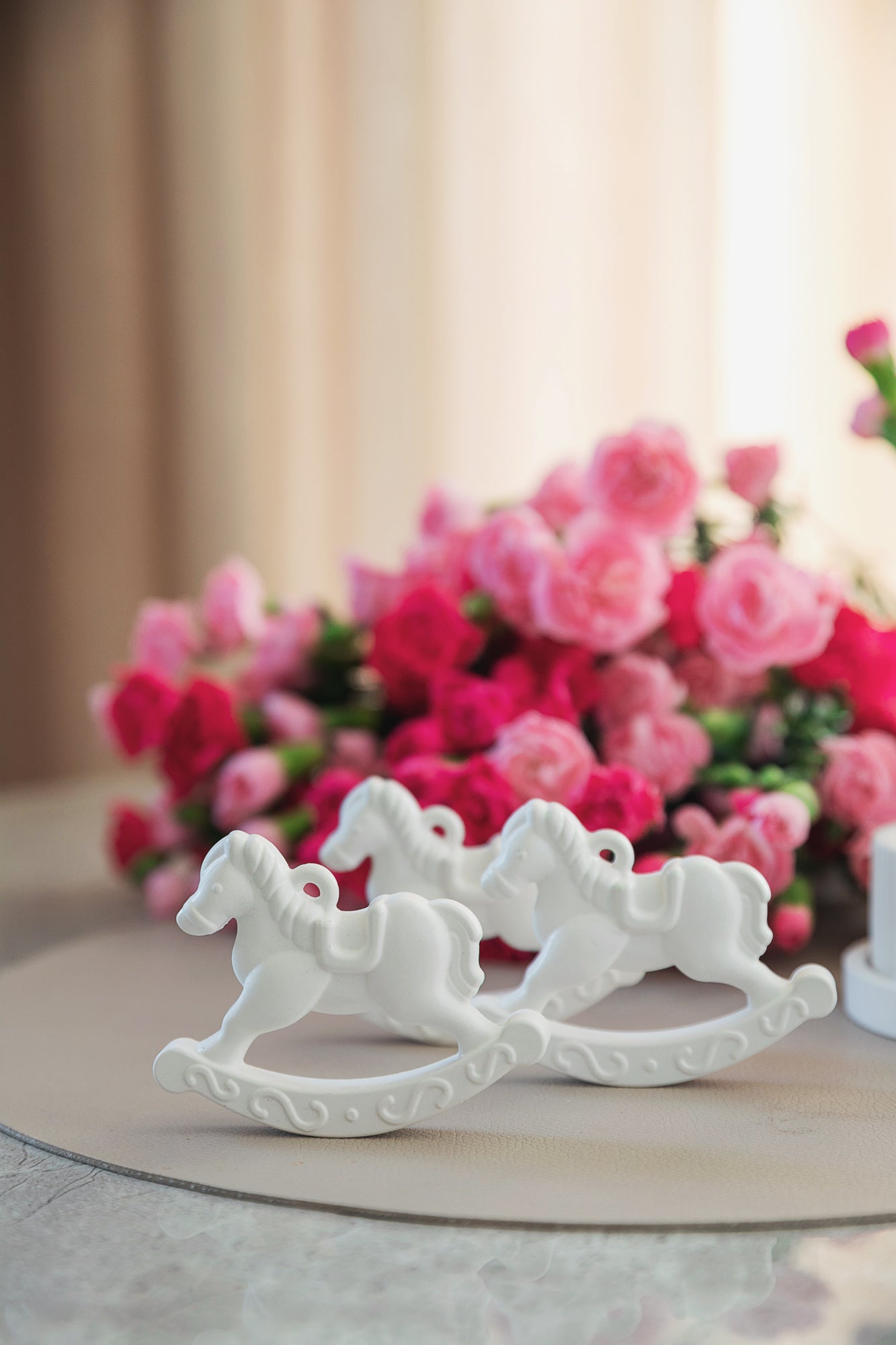 Horse Ornament – Christmas Tree Decoration Thank You Gift or Christening Invitation - Engravable Gypsum decor element - Pack of 6